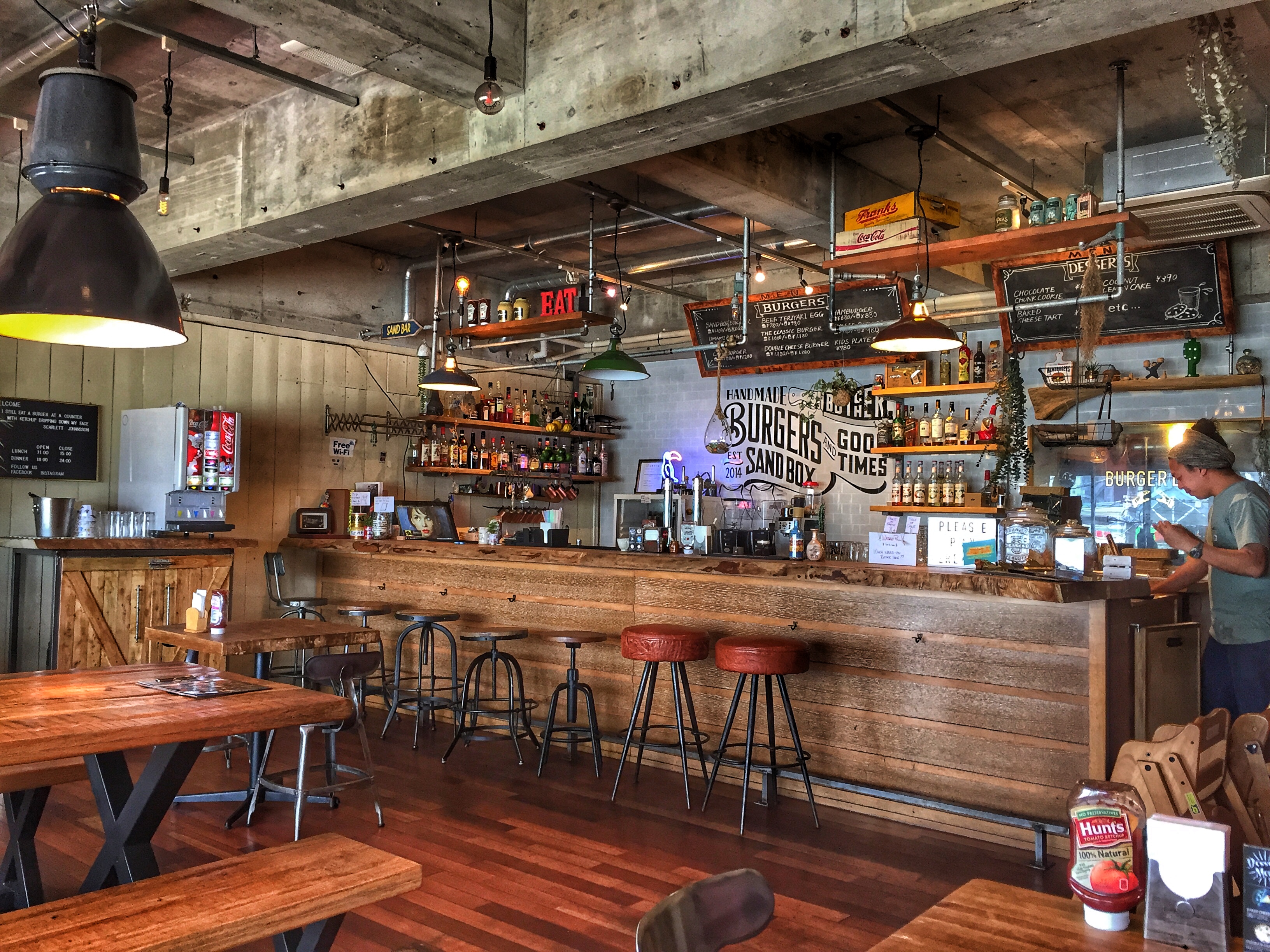 70B69D40-8DCD-4899-9F3E-F3EAE0C4B0AB